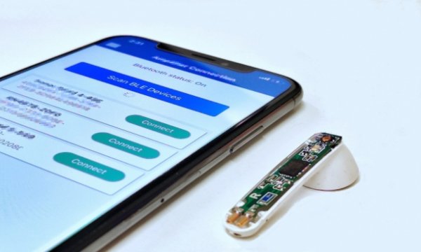 Bluetooth Low Energy (BLE) technology usage and its communication with mobile devices